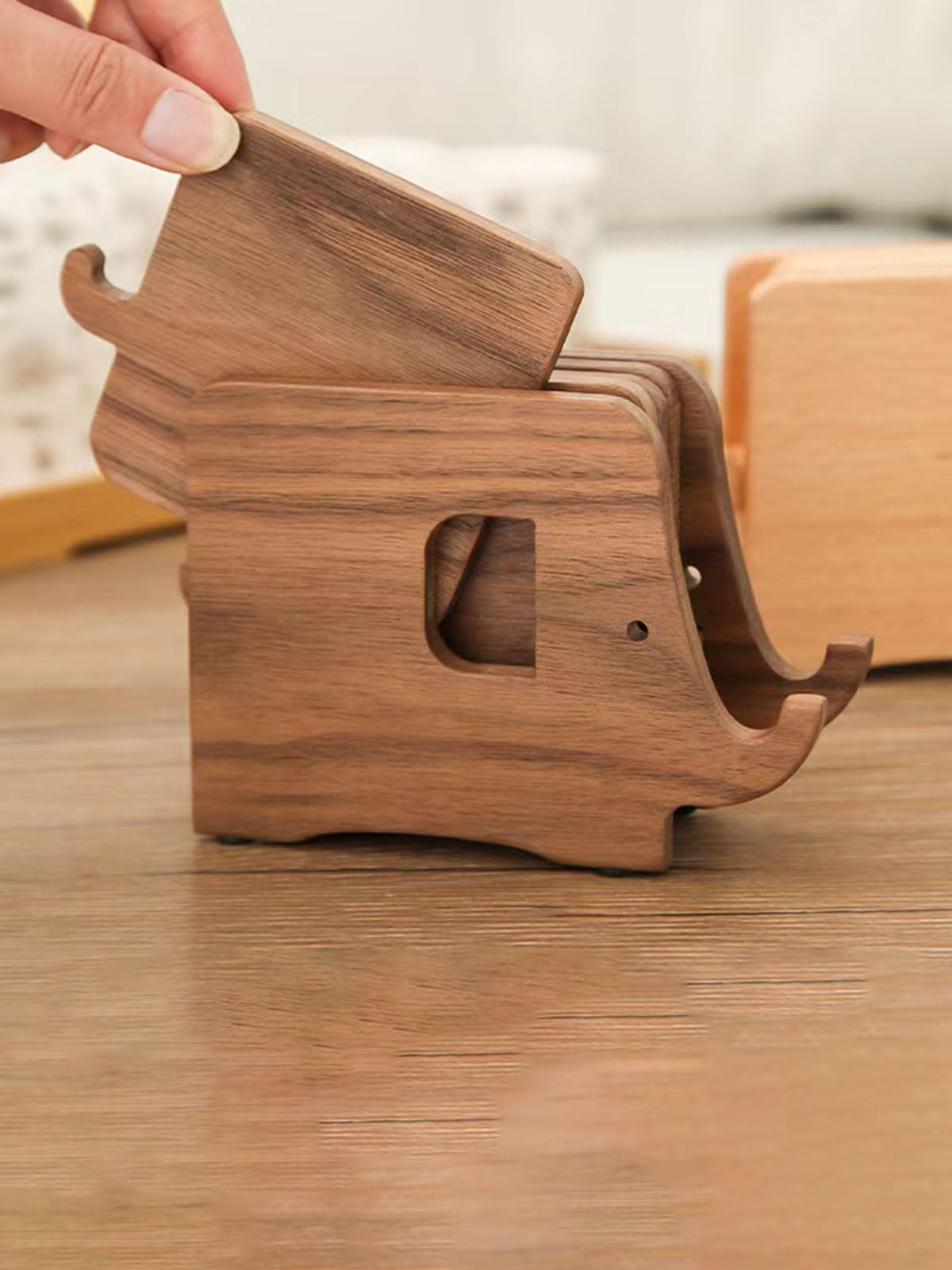 Desktop Creative Solid Wood Elephant Coaster Mobile Phone Holder